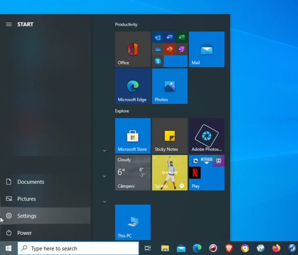 Windows shows the start menu Settings button
